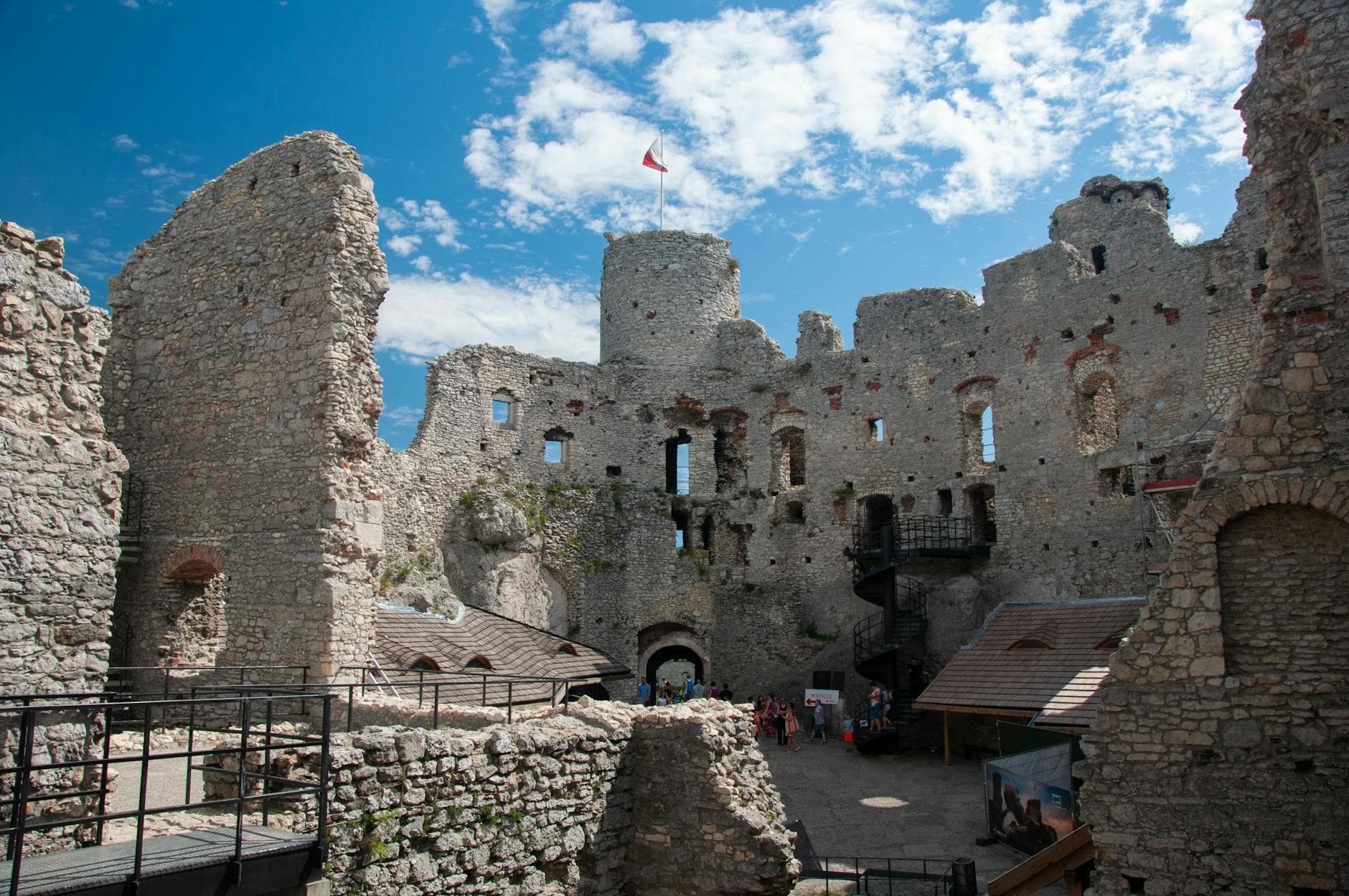 Cost of Living in Kraków 2026: Rent, Food, Transport & Real Expat Budgets